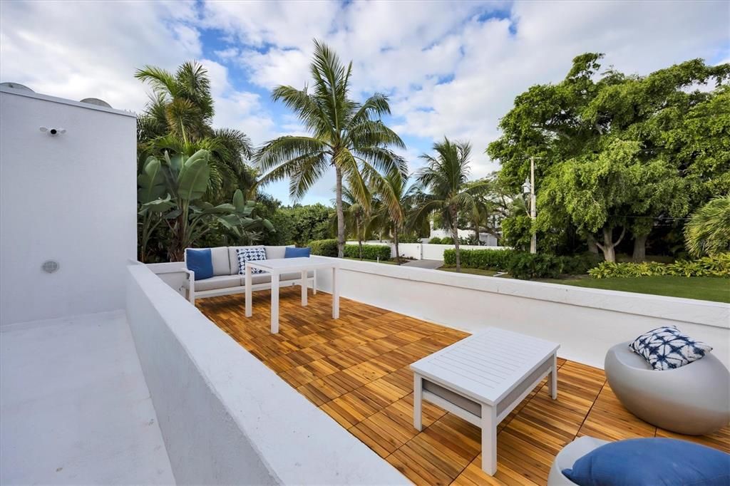 Exterior, Wood Texture Flooring