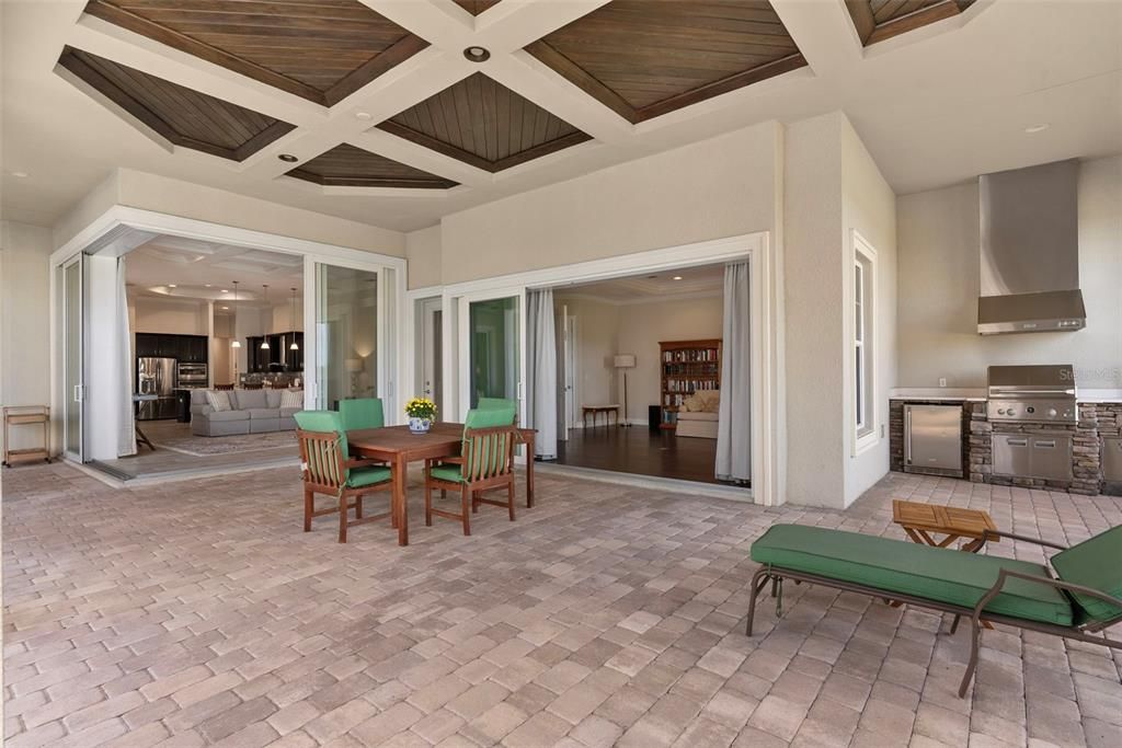 Dining room, Interior, Recessed Lighting