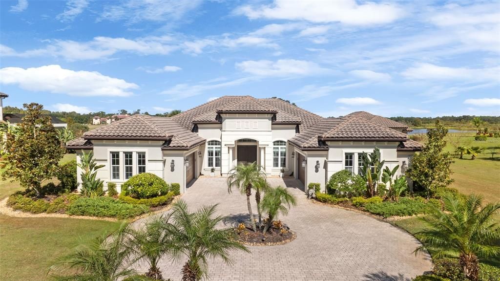 Exterior, Facade, Mediterranean