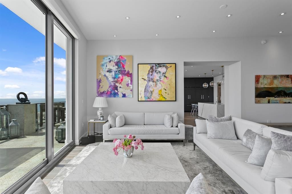 Interior, Living room, Pendant Lights, Recessed Lighting, Water