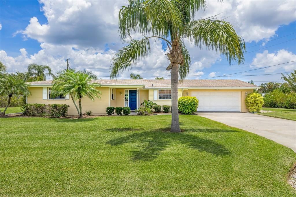 Attached, Backyard, Exterior, Facade, Ranch