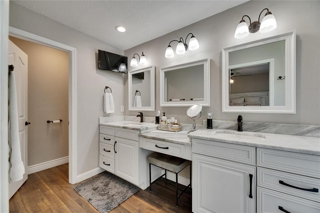 Bathroom, Dual Sink Vanities, Interior, Recessed Lighting, Wood Texture Flooring