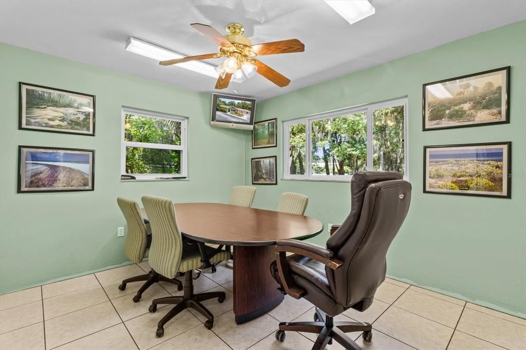 Dining room, Interior