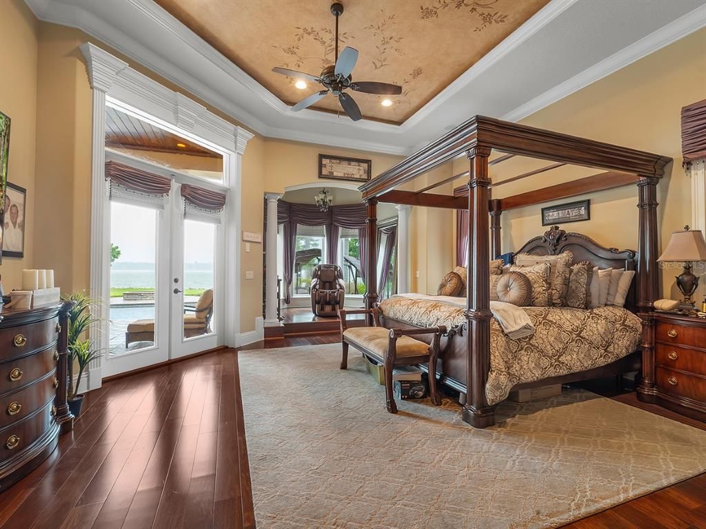 Bedroom, Interior, Recessed Lighting, Water, Wood Texture Flooring