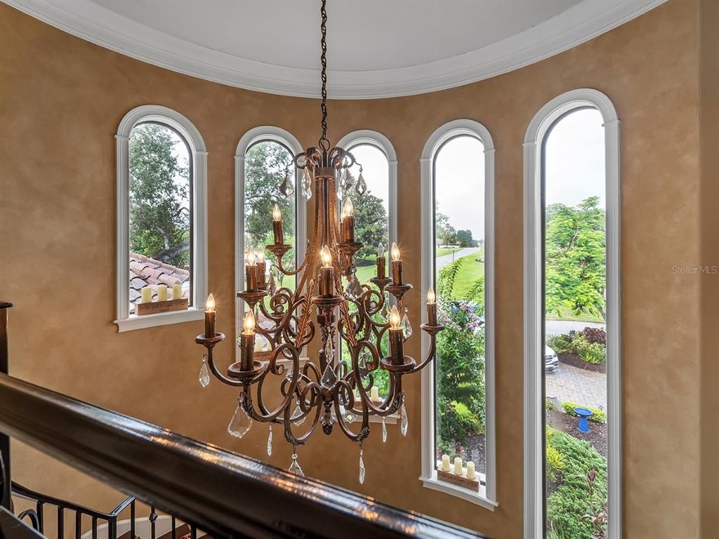 Chandelier, Interior