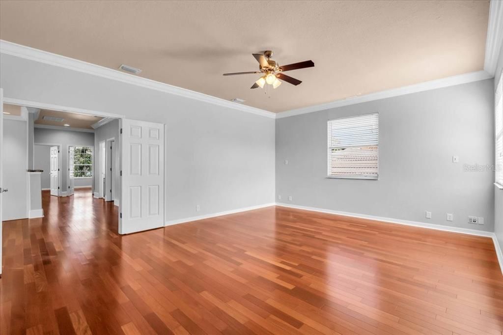Empty room, Interior, Recessed Lighting, Wood Texture Flooring