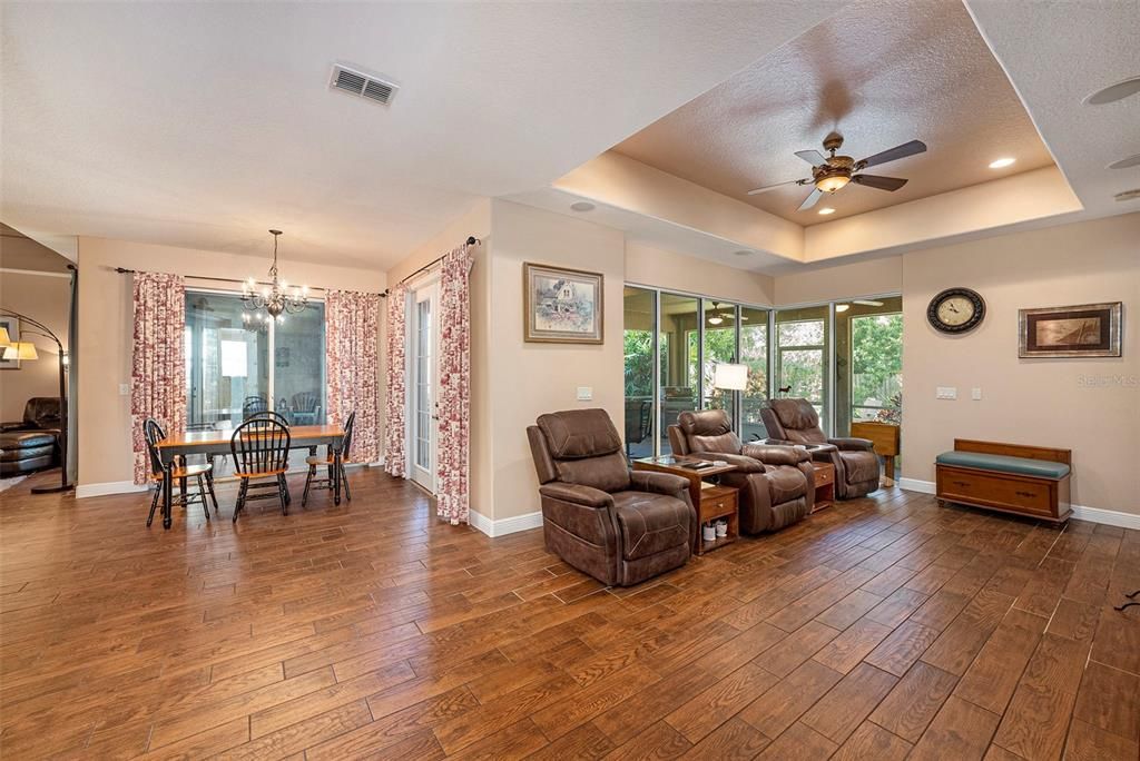 Chandelier, Dining room, Interior, Living room, Recessed Lighting, Wood Texture Flooring