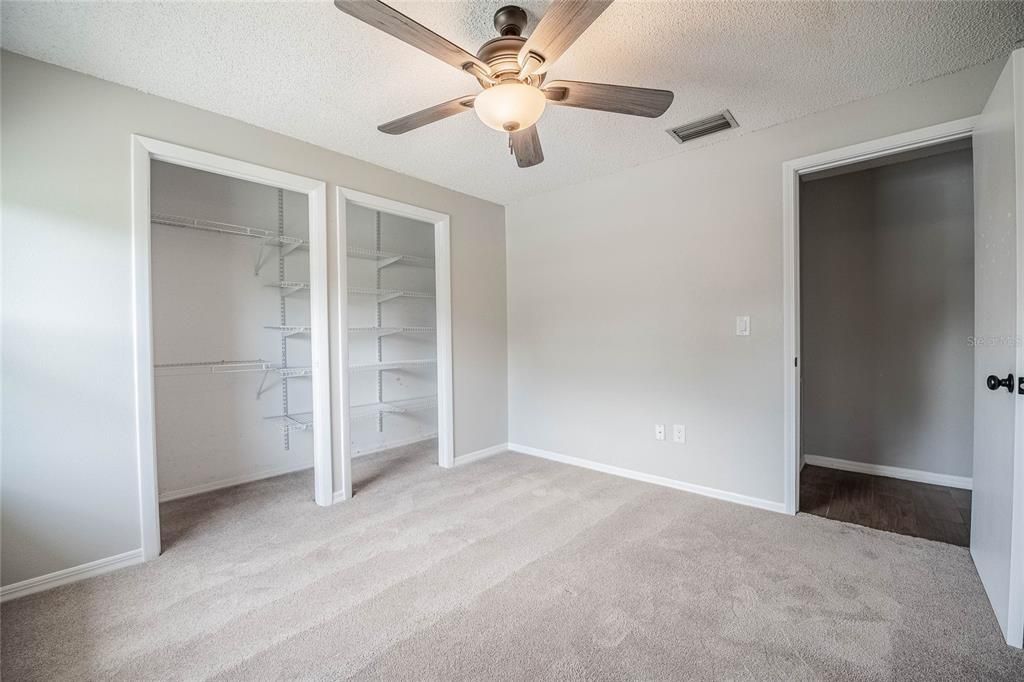 Empty room, Interior, Walk-in Closets