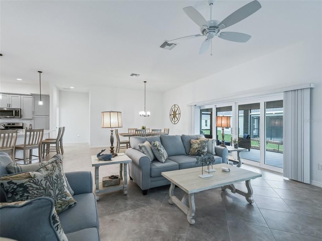 Dining room, Interior, Kitchen, Living room, Pendant Lights, Recessed Lighting, Stainless Steel Appliances
