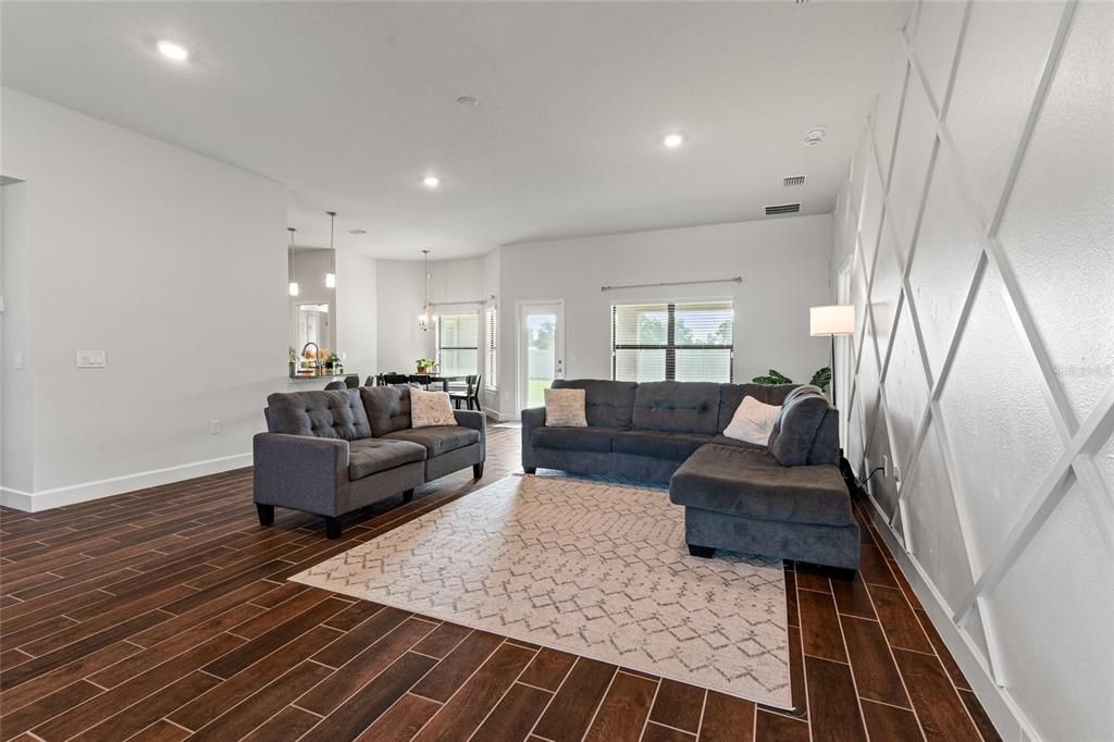 Interior, Living room, Pendant Lights, Recessed Lighting, Wood Texture Flooring