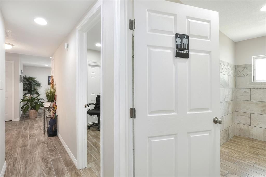 Bathroom, Interior, Recessed Lighting, Wood Texture Flooring