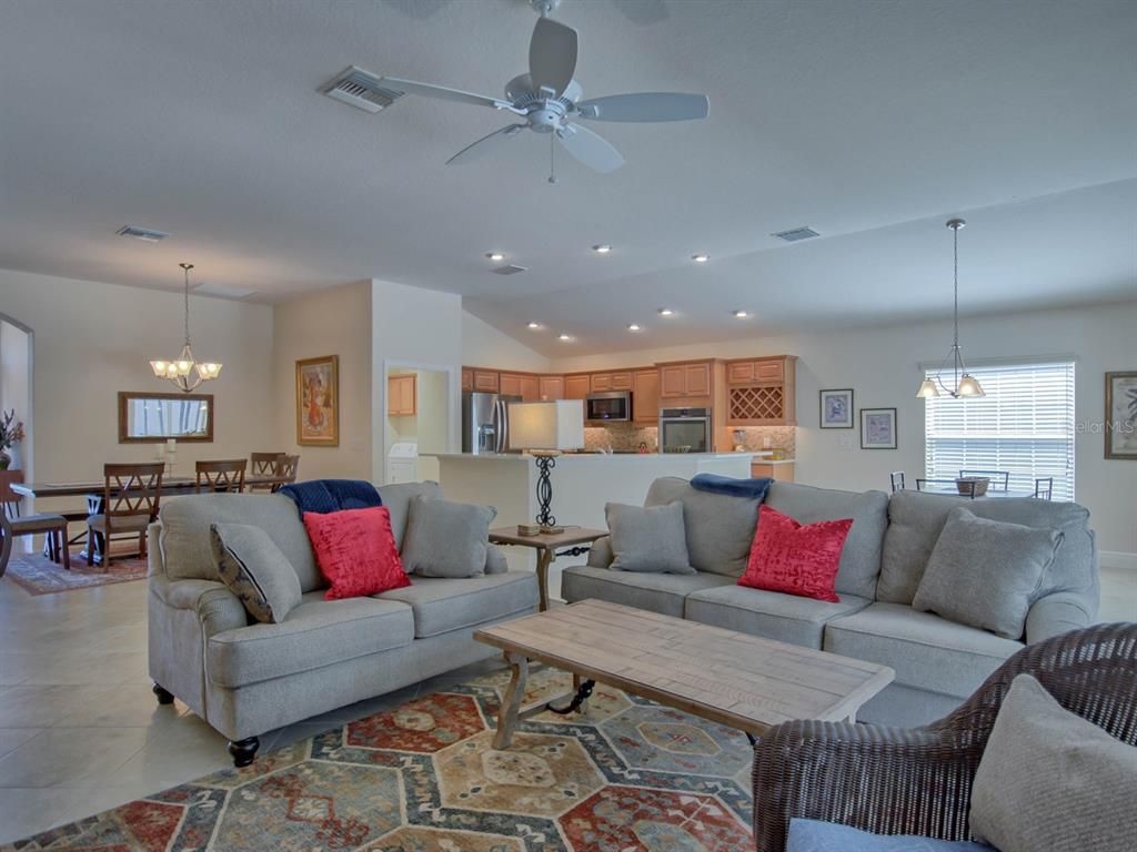 Chandelier, Dining room, Interior, Kitchen, Living room, Pendant Lights, Recessed Lighting