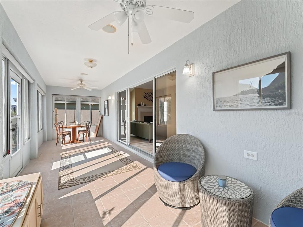 Dining room, Interior