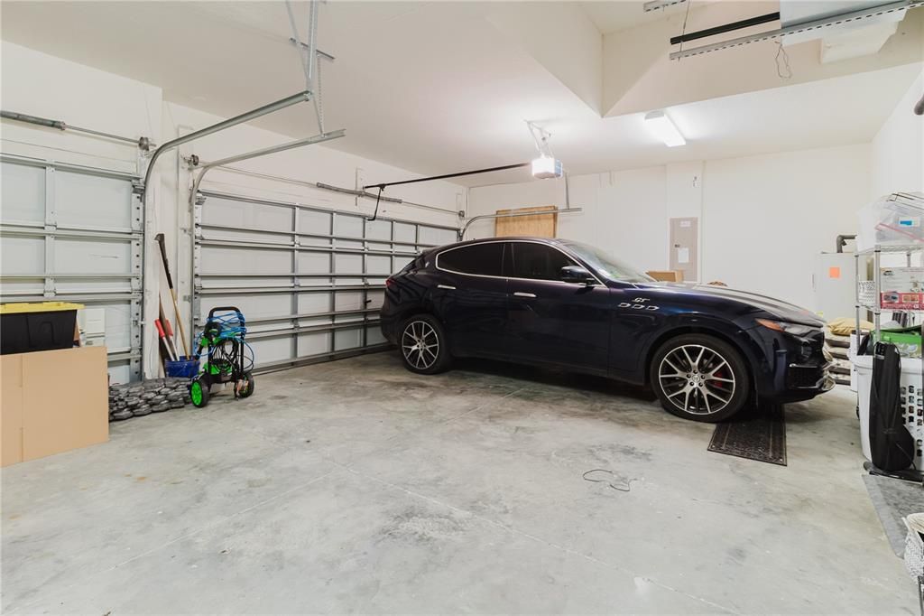 Garage, Interior
