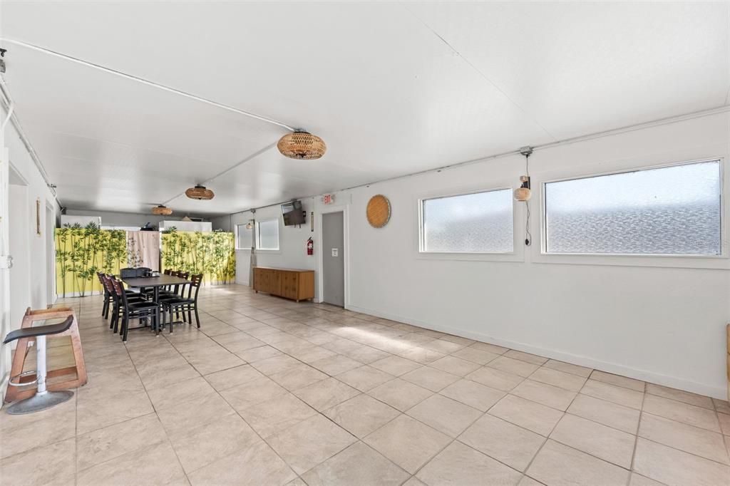 Dining room, Interior