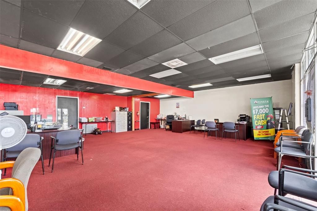 Fitness Equipment, Interior, Recessed Lighting