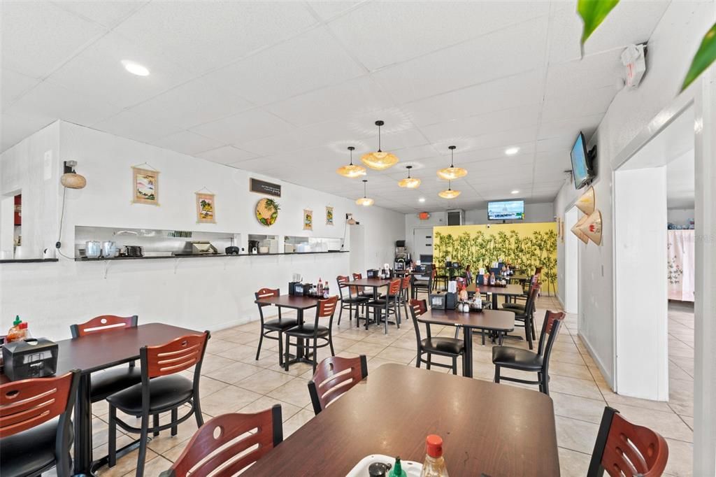 Dining room, Interior, Pendant Lights, Recessed Lighting