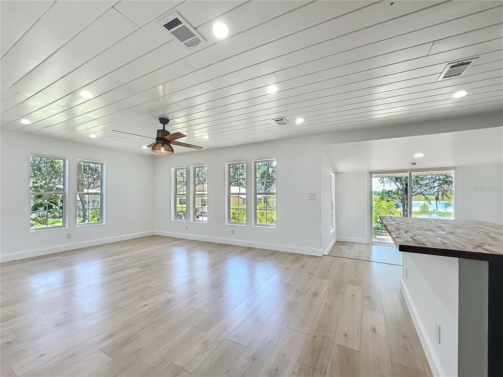 Empty room, Interior, Recessed Lighting, Wood Texture Flooring