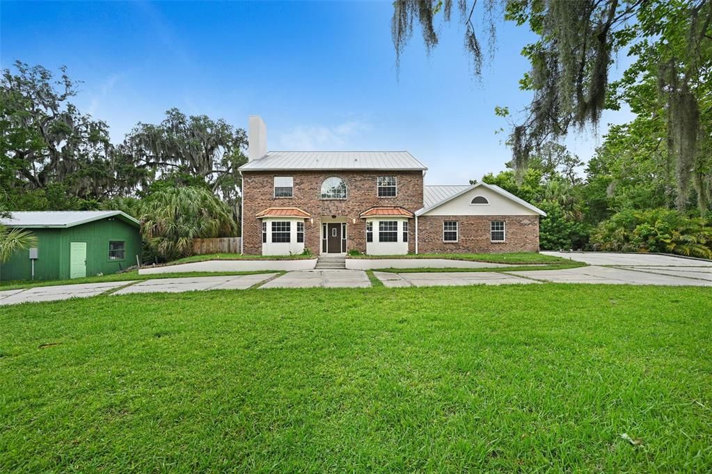 Backyard, Exterior, Facade, Brick Facade, Georgian