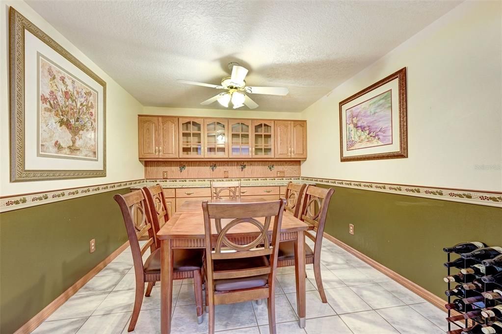Dining room, Interior