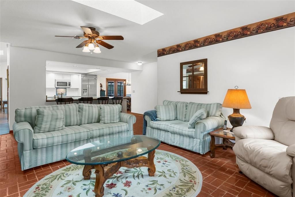 Interior, Kitchen, Living room, Stainless Steel Appliances