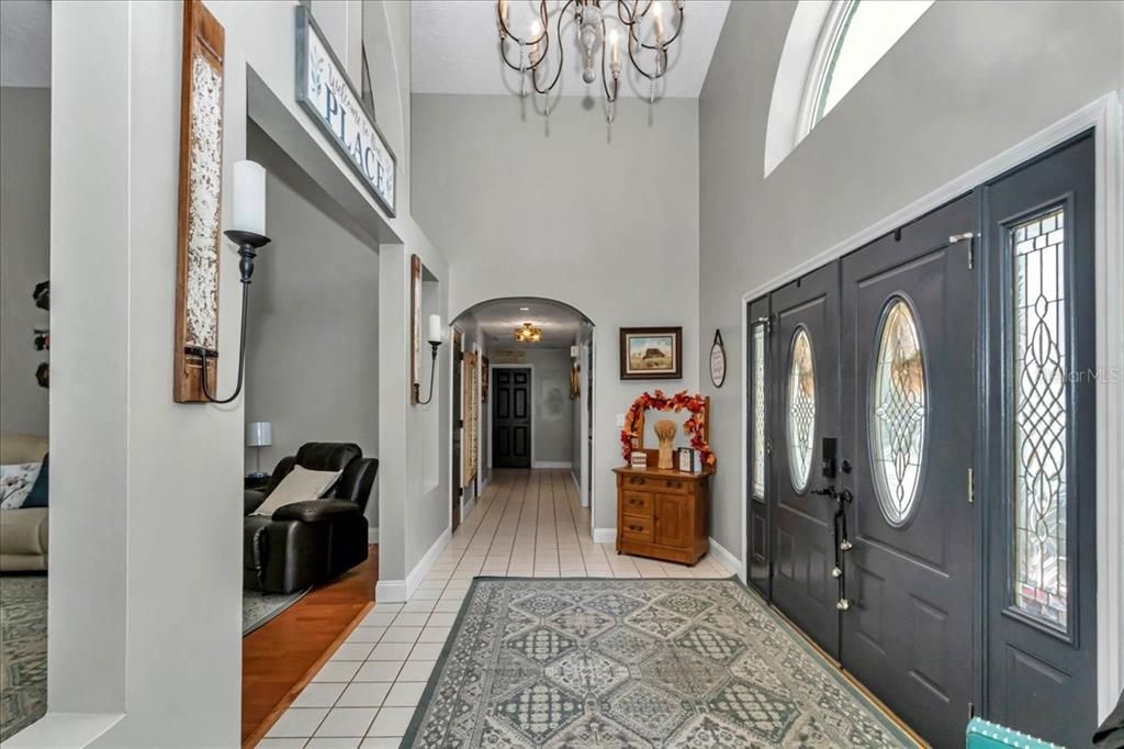 Chandelier, Interior, Wood Texture Flooring