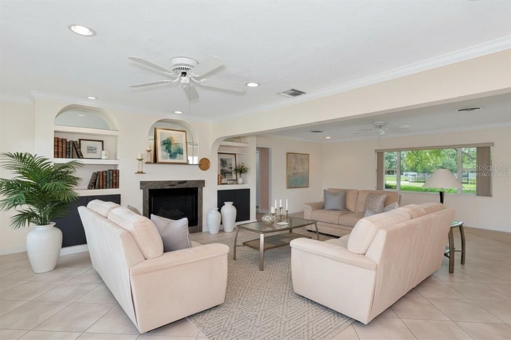 Fireplace, Interior, Living room, Recessed Lighting