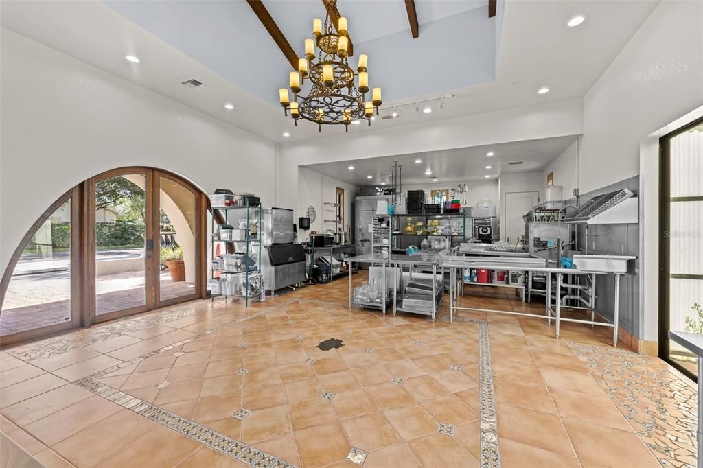 Chandelier, Interior, Kitchen, Recessed Lighting