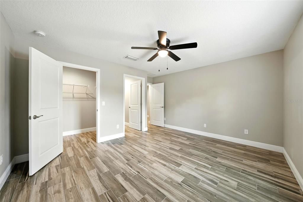 Empty room, Interior, Walk-in Closets, Wood Texture Flooring