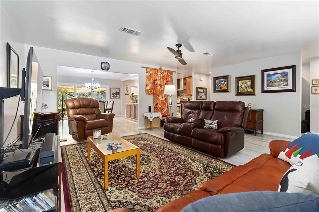 Chandelier, Dining room, Interior, Living room, Wood Texture Flooring