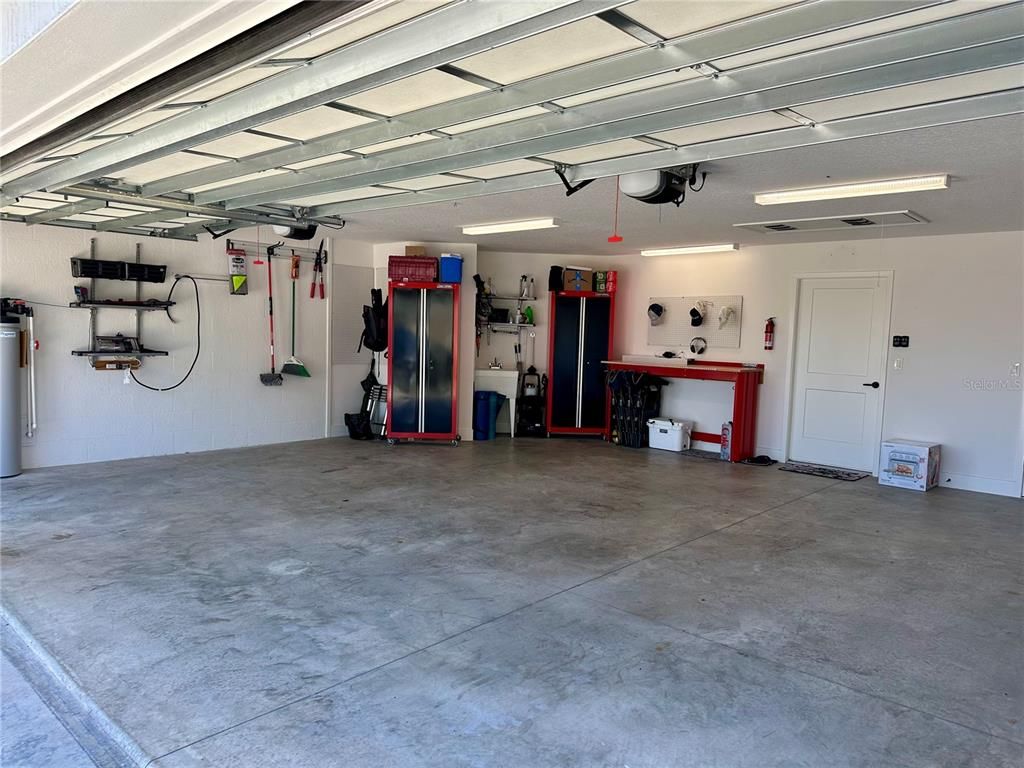 Elevator, Garage, Interior