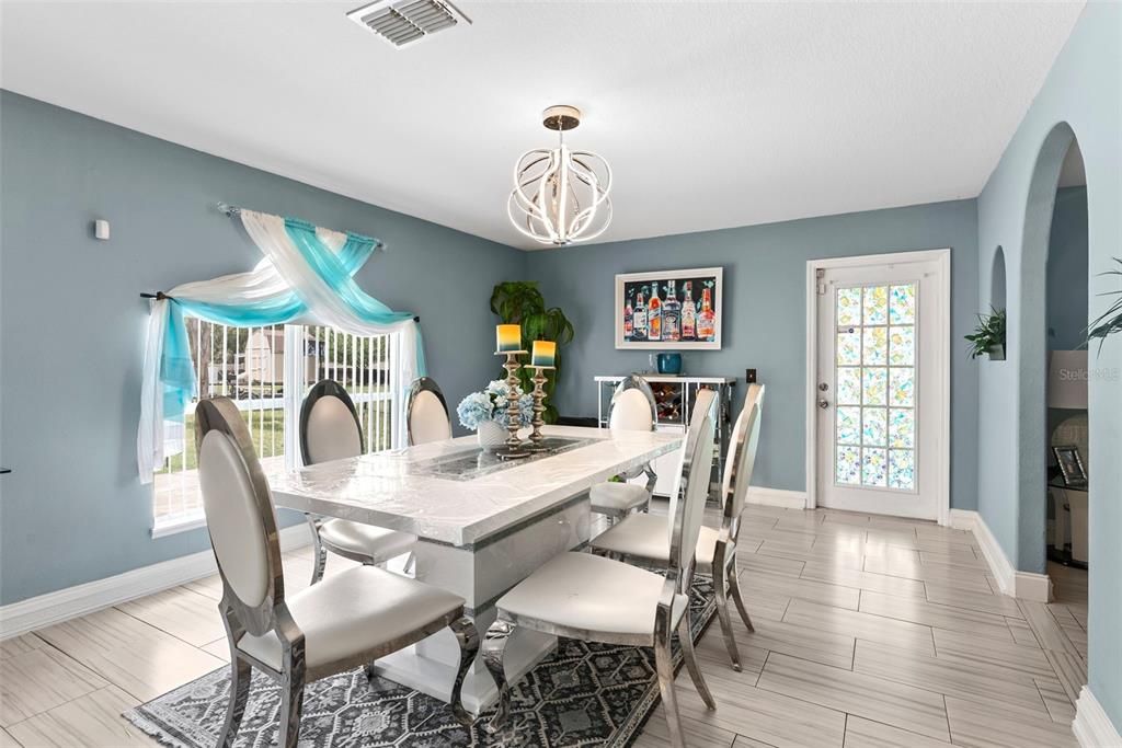 Dining room, Interior, Pendant Lights