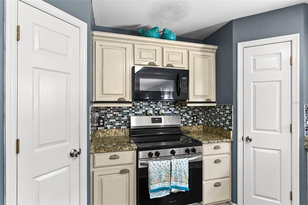 Interior, Kitchen, Stainless Steel Appliances