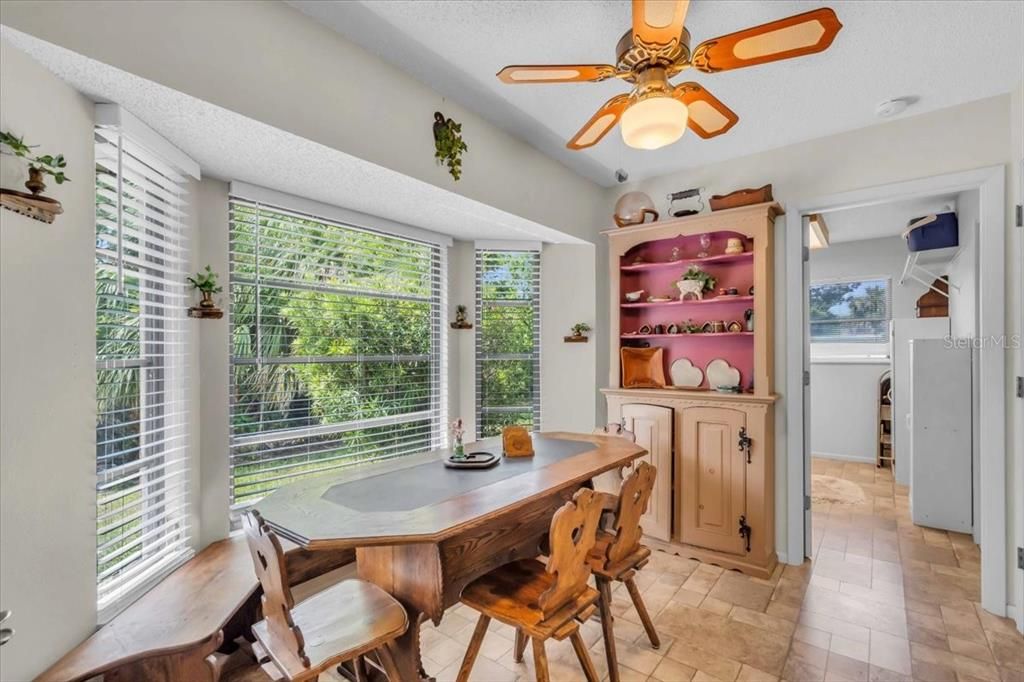 Dining room, Interior