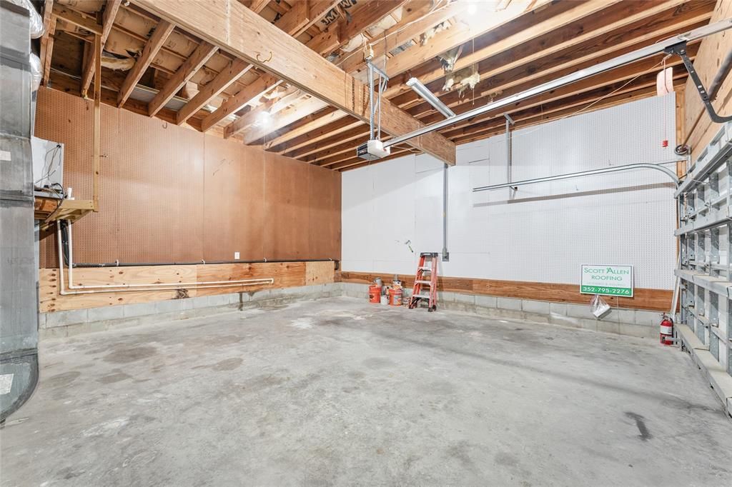 Garage, Interior, Wooden Beams, Wooden Walls