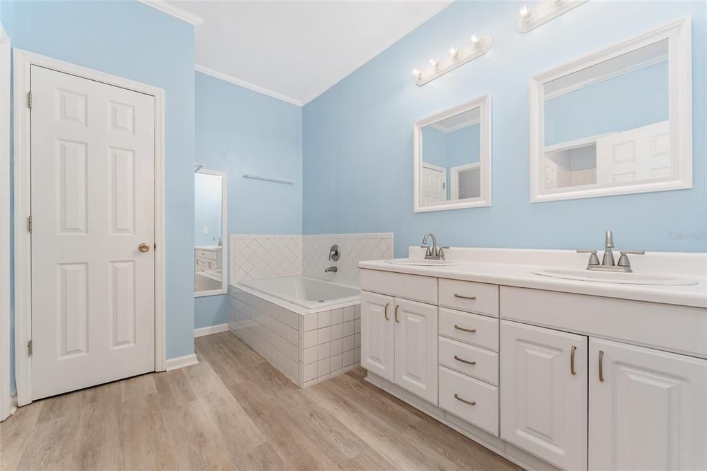 Bathroom, Dual Sink Vanities, Interior, Wood Texture Flooring