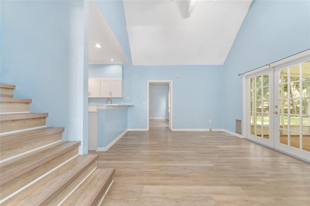 Interior, Recessed Lighting, Wood Texture Flooring