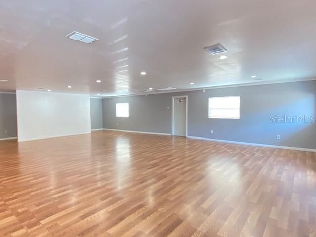 Empty room, Interior, Recessed Lighting, Wood Texture Flooring