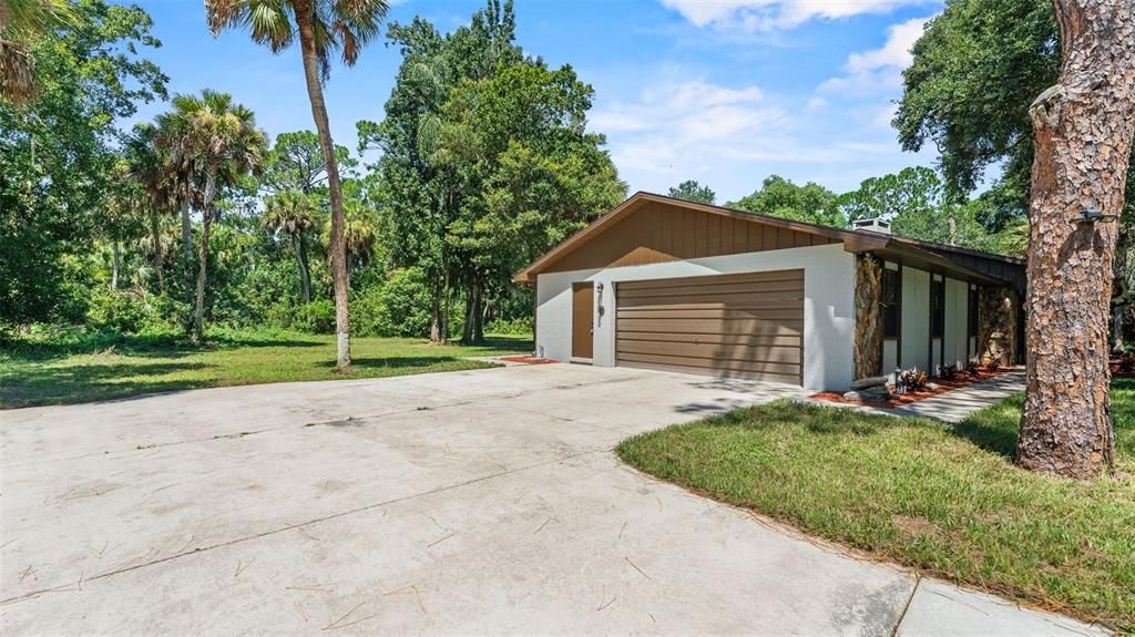 Backyard, Detached Garage, Exterior