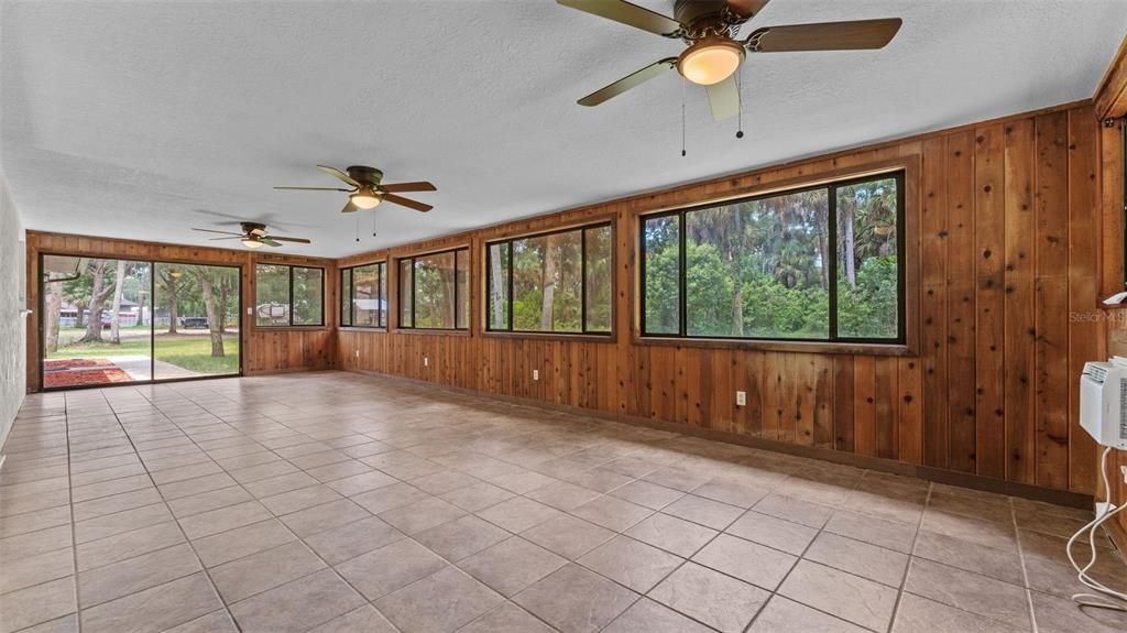 Empty room, Interior, Wooden Walls