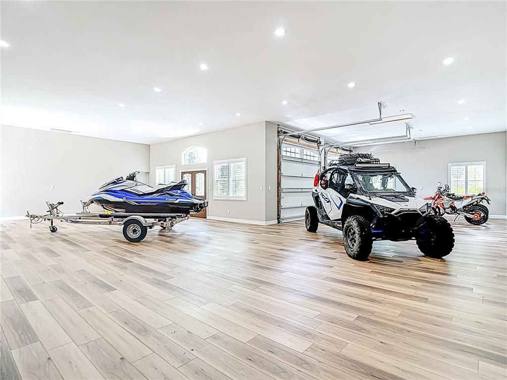 Garage, Interior, Recessed Lighting, Wood Texture Flooring