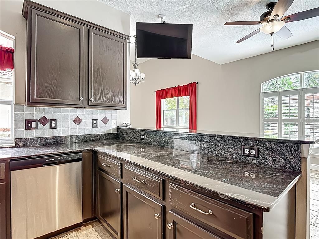 Chandelier, Interior, Kitchen