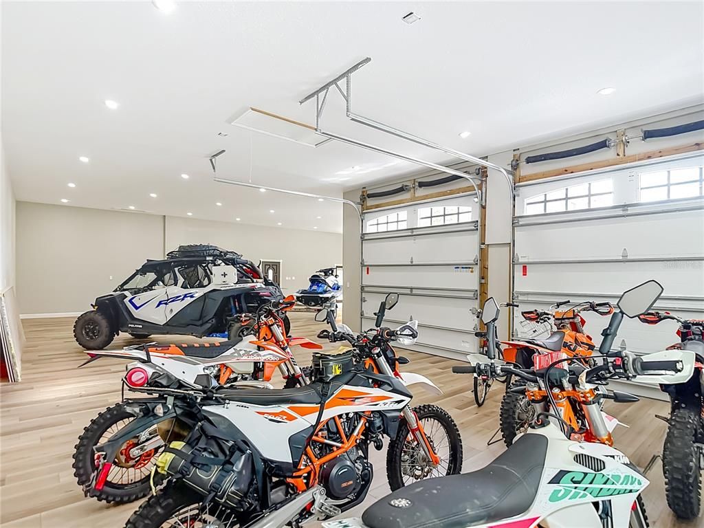 Fitness Equipment, Garage, Interior, Recessed Lighting, Wood Texture Flooring