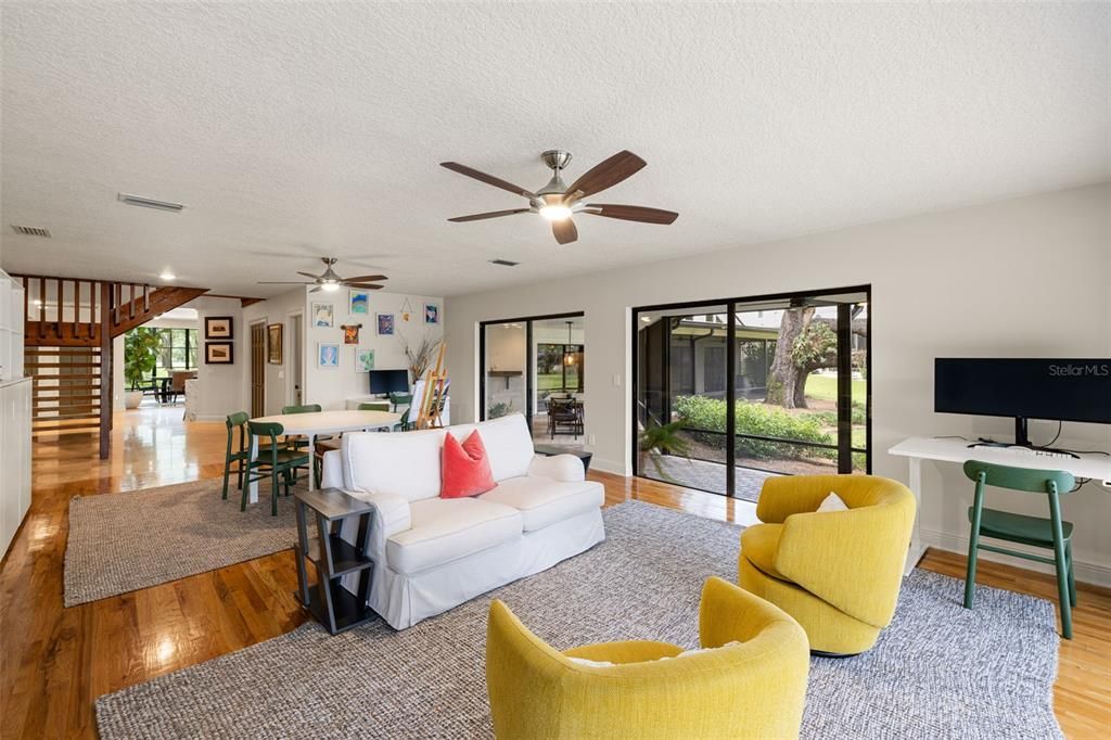 Dining room, Interior, Living room, Recessed Lighting, Wood Texture Flooring