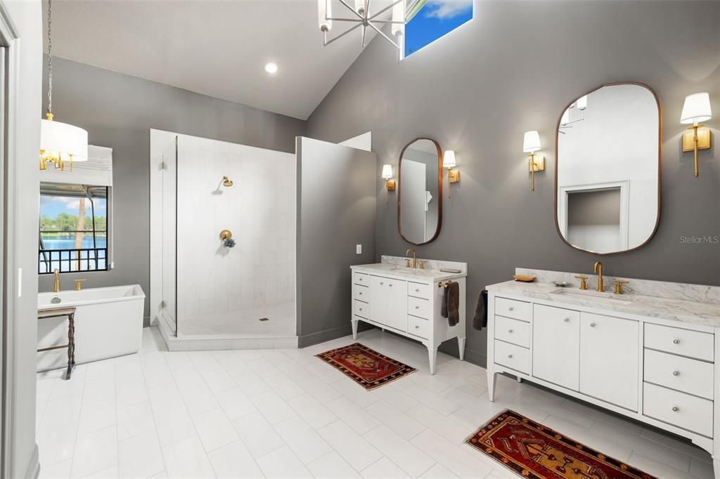 Bathroom, Dual Sink Vanities, Interior, Recessed Lighting