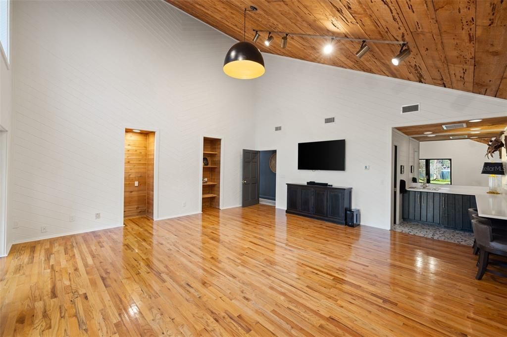 Interior, Pendant Lights, Wooden Ceilings, Wood Texture Flooring