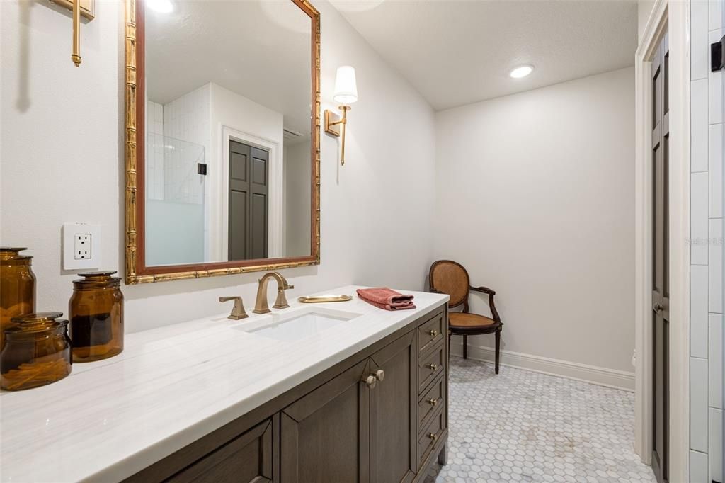 Bathroom, Interior, Recessed Lighting