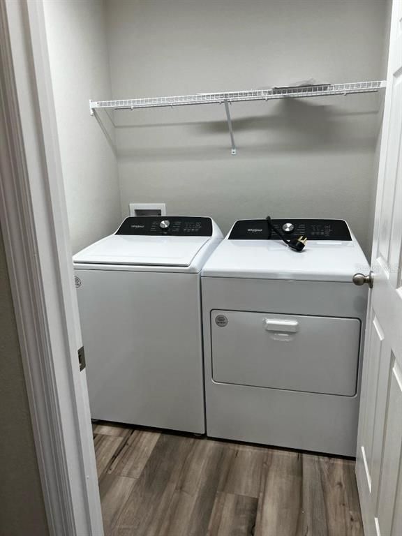 Interior, Utility Closets, Washer, Wood Texture Flooring