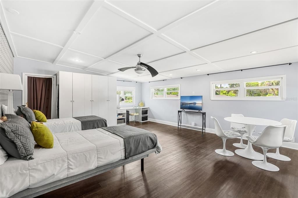 Bedroom, Dining room, Interior, Recessed Lighting, Wood Texture Flooring