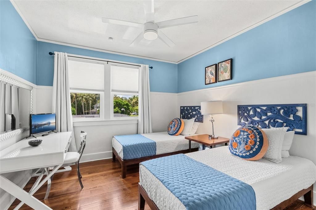 Bedroom, Home Office, Interior, Wood Texture Flooring